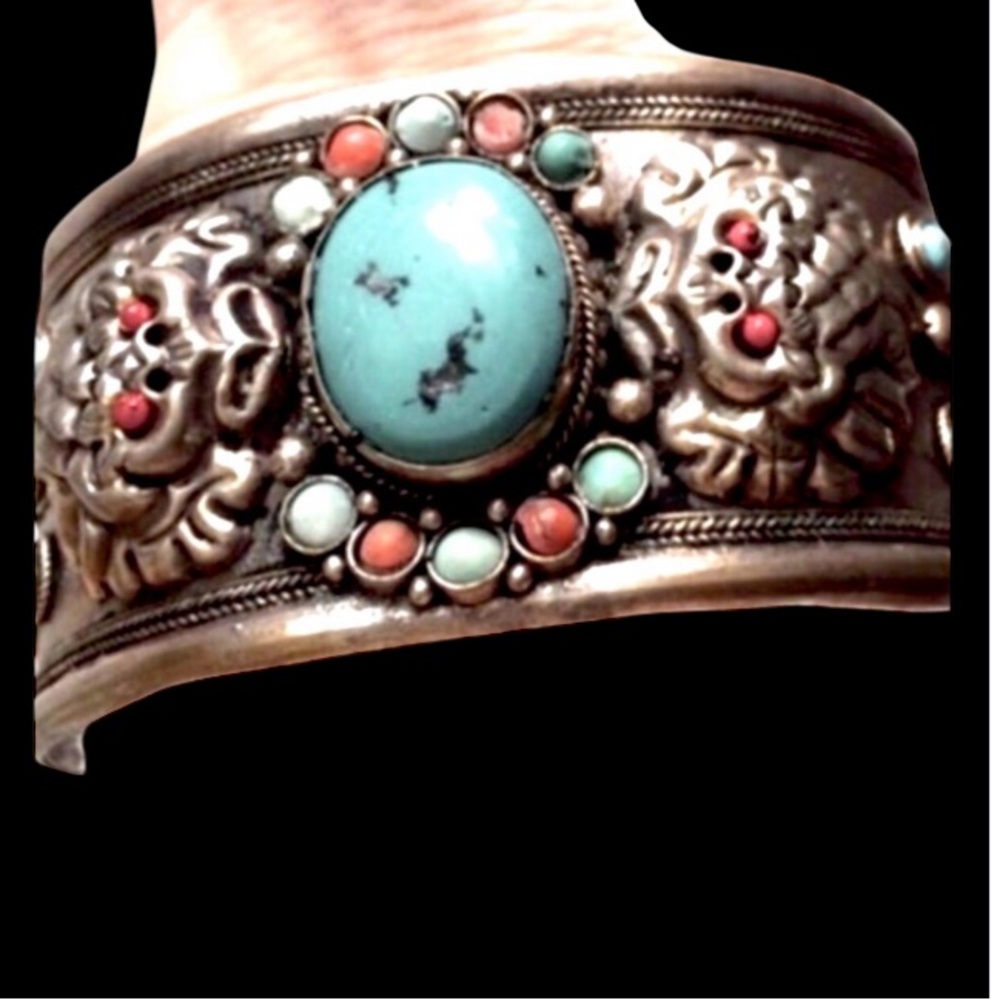 Vintage Wide cuff   Bangle bracelet dragon